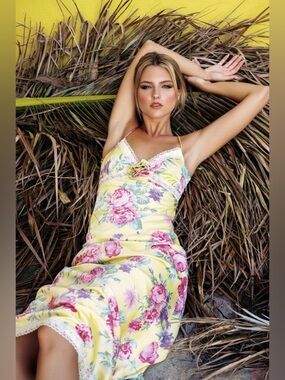 WAYF Yellow Midi Floral Dress sz L
